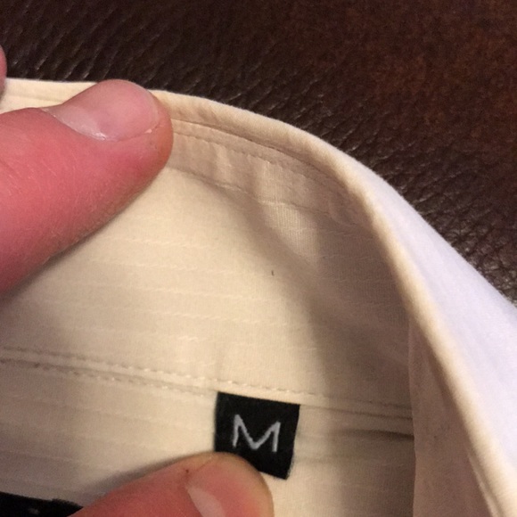 Short sleeve 7 Diamonds Button Up - Picture 3 of 6